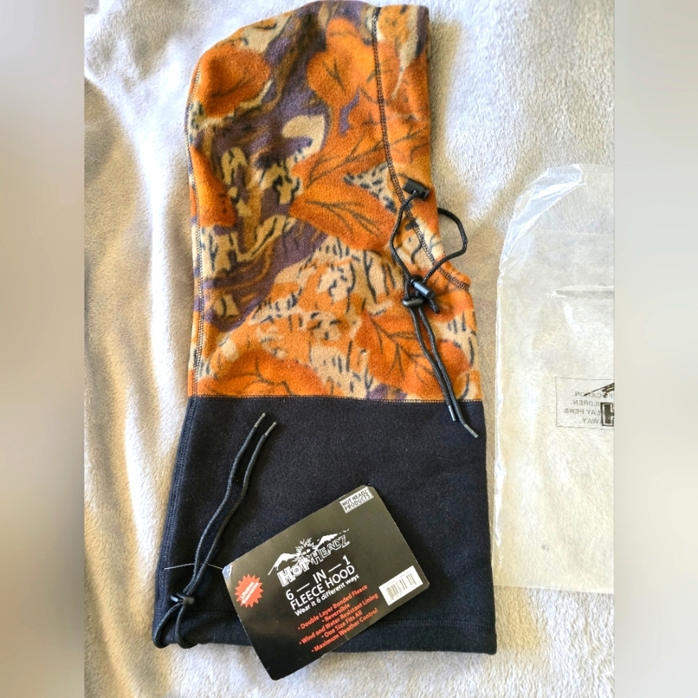 NWT! Hot Headz Camouflage and Black Fleece 6 ways to wear hood!! See example pic